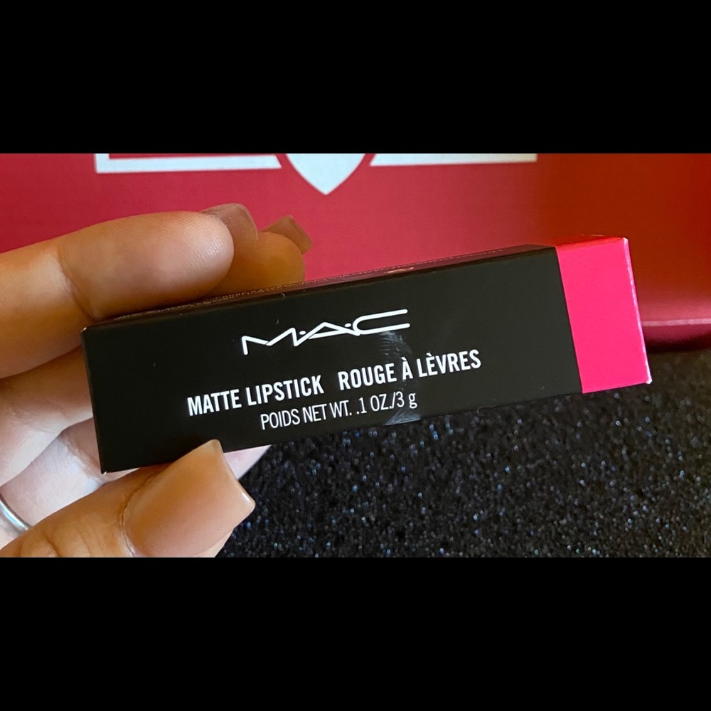 MAC MATTE LIPSTICK